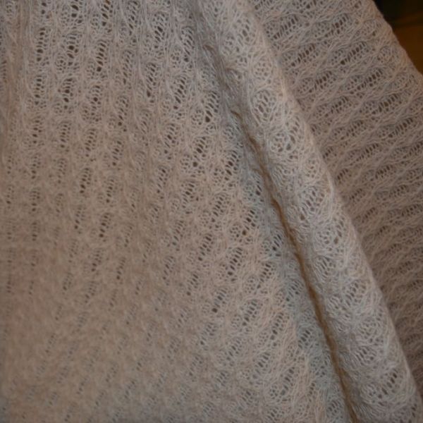 maglia in lana beige