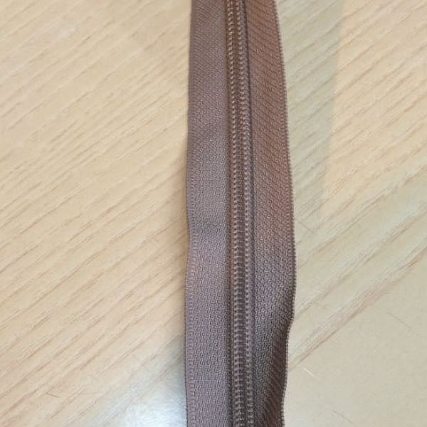 tessuto cerniera lampo zip catena 5 da 70cm fissa grigio prezzo al pezzo  1.93 €