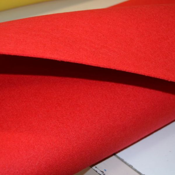 tessuto feltro rosso rosso prezzo al metro 11.98 €
